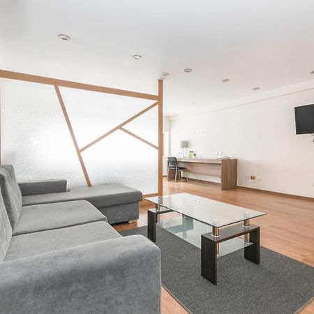 Hotel Ayenda Suites Orrantia Lima Zewnętrze zdjęcie