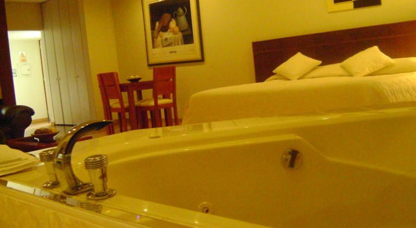 Hotel Ayenda Suites Orrantia Lima Zewnętrze zdjęcie